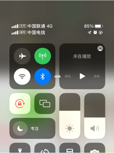 雷州苹果手机维修分享iPhone双卡信号解决办法 